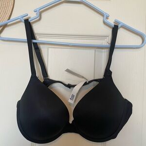 PINK Black T-Shirt Bra with Light Padding (Like new)